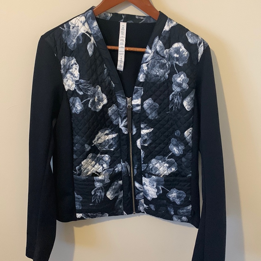 Lululemon cardigan and again 10